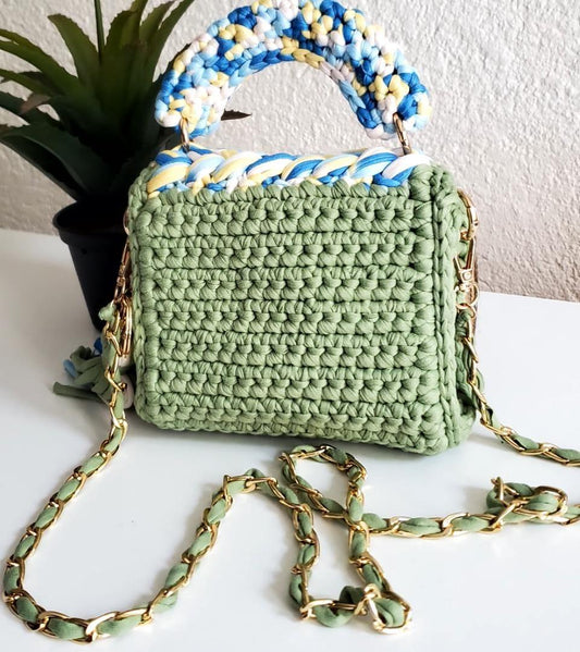 Lady Katrina- Kathline SALVANT 16cmx17cm Green & Multicolor Small Handbag Made In Haiti